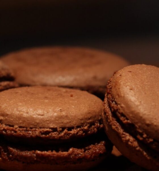 Macarons au chocolat noir