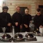 Service au plateau, plats clochés