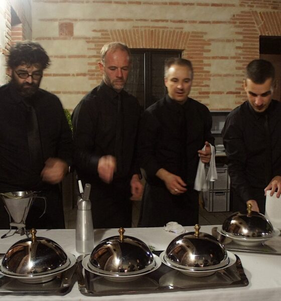 Service au plateau, plats clochés