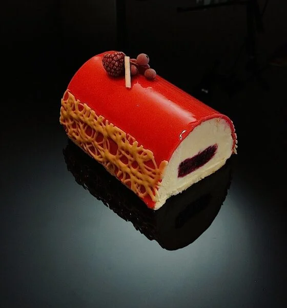 Bûche chocolat blanc framboise